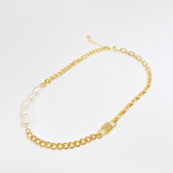 Natural Pearls, Lock, Curb and Chain 18K Real Gold Plated Necklace - Picture 8 of 12
